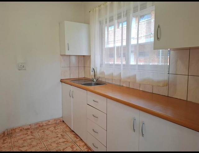 1 BEDROOM PROPERTY TO RENT IN OVERPORT